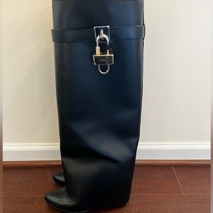 Givenchy Black Shark tall boot 39
